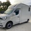 Camion per il trasporto di cavalliRenault Master 2024