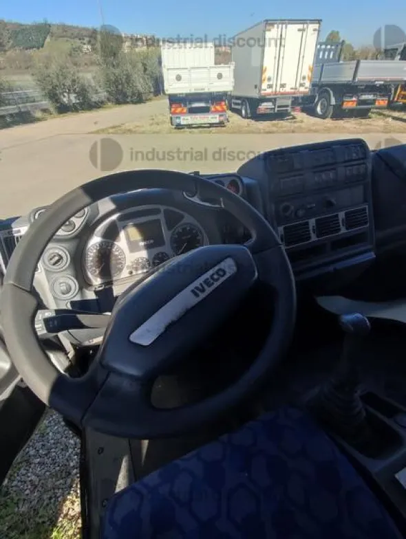16#9387 Camion van IVECO Eurocargo 80e18 sponda indraulica posteriore