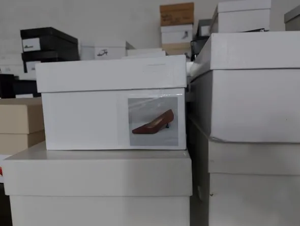77#8119 Campionario capi d'abbigliamento e scarpe