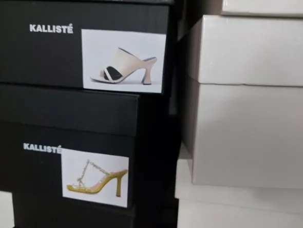 77#8119 Campionario capi d'abbigliamento e scarpe