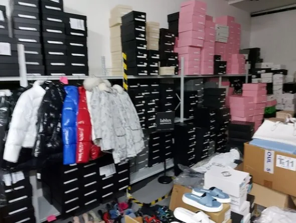 77#8119 Campionario capi d'abbigliamento e scarpe