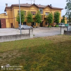 capannone 3 archi con 2 appartamenti