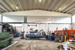 #2638459 Capannone artigianale con cabina e terreno