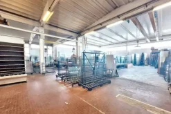 #23902 Capannone artigianale con uffici e residenza