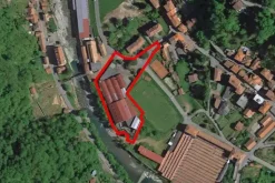 #14679 Capannone con aree urbane e parcheggio