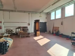 #2537280 Capannone con impianto fotovoltaico
