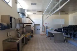 #11089 Capannone con laboratorio, negozio e zona uffici