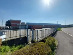 #2638989 Capannone con palazzina uffici e ampia area esterna con possibile cambio di destinazione d’uso