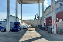 #23742 Capannone con uffici e alloggio custode
