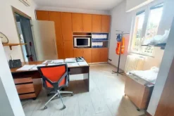 #23742 Capannone con uffici e alloggio custode