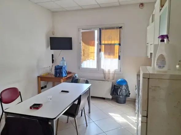 #2638718 Capannone con uffici e corte
