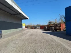 #2638718 Capannone con uffici e corte