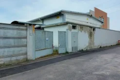 #14899 Capannone e corte in comparto artigianale