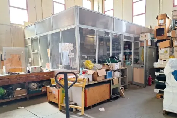 #2639049 Capannone e corte (sub 20) in zona artigianale