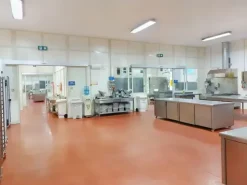 #19745 Capannone in complesso industriale