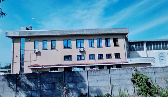 CAPANNONE INDIPENDENTE 2100 M2 Pregnana Milanese