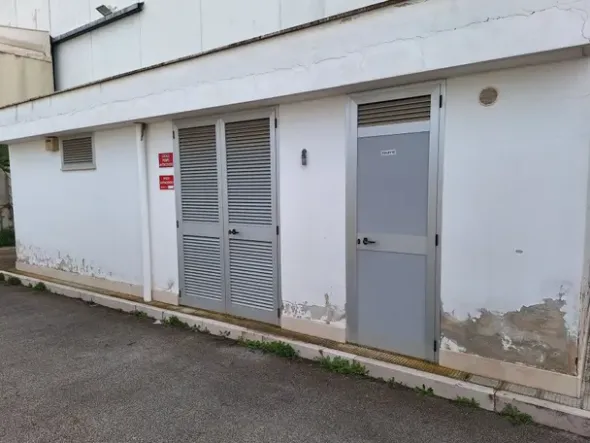 #2638611 Capannone industriale/commerciale fronte strada – altissima visibilità