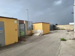 #2638611 Capannone industriale/commerciale fronte strada – altissima visibilità