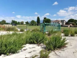 #2640071 Capannone industriale con ampia corte pertinenziale