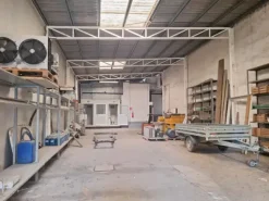 #2537115 Capannone industriale con ampia corte