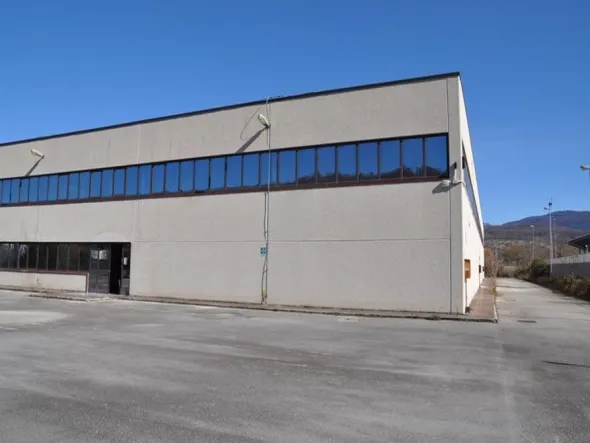 #14725 Capannone industriale con area di pertinenza