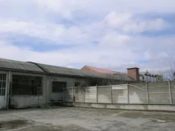 #2526 Capannone industriale con corte