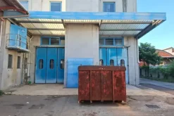 #2639302 Capannone industriale con pertinenze