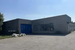 #2536179 Capannone industriale con piazzale