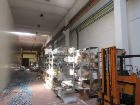 #16042 Capannone industriale con uffici e camera bianca