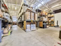 #24995 Capannone industriale con uffici, frazionabile