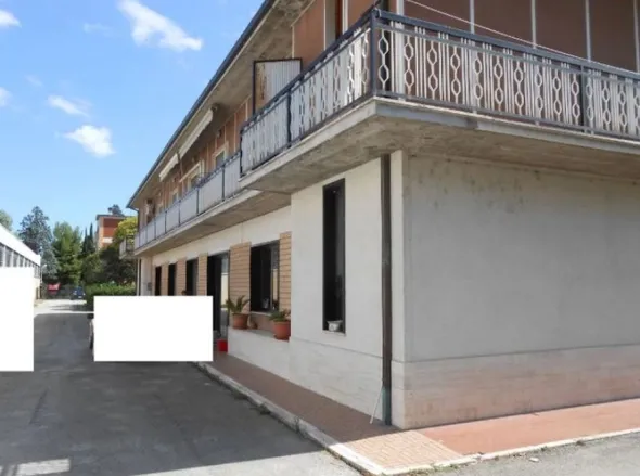 #15141 Capannone industriale con uffici e appartamenti
