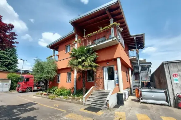 #23741 Capannone industriale e ramo d'azienda