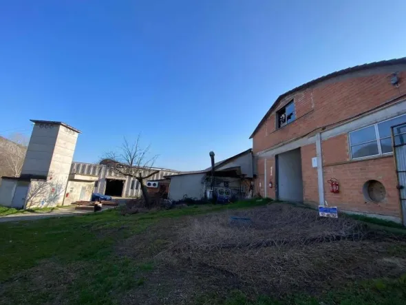 CAPANNONE PRODUTTIVO IN VIA ESTENSE (SERRAMAZZONI)