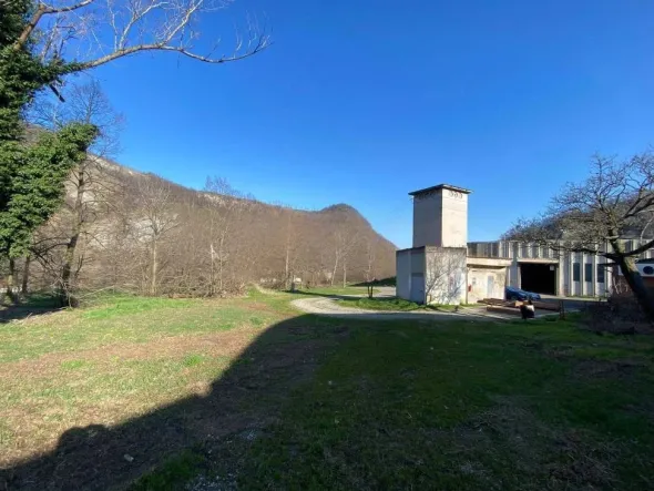 CAPANNONE PRODUTTIVO IN VIA ESTENSE (SERRAMAZZONI)