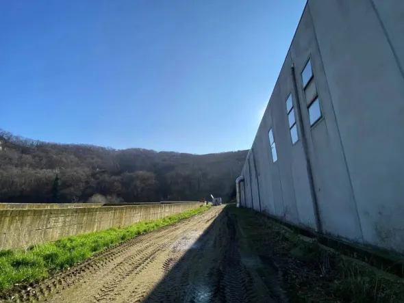 CAPANNONE PRODUTTIVO IN VIA ESTENSE (SERRAMAZZONI)