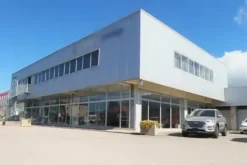 #8895 Capannone showroom con palestra e area edificabile