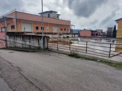 #2639732 Capannoni a Giffoni Sei Casali