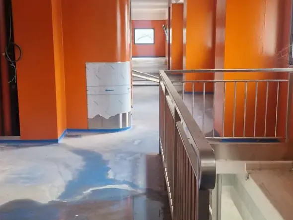 #2639732 Capannoni a Giffoni Sei Casali