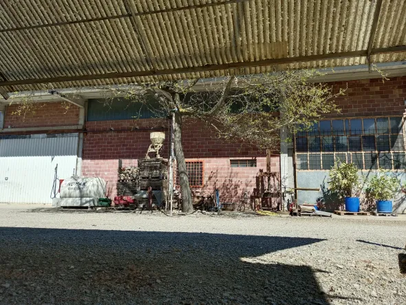 CAPANNONI MAGAZZINI PORTICATI