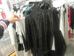 10#5286 Capi di abbigliamento
