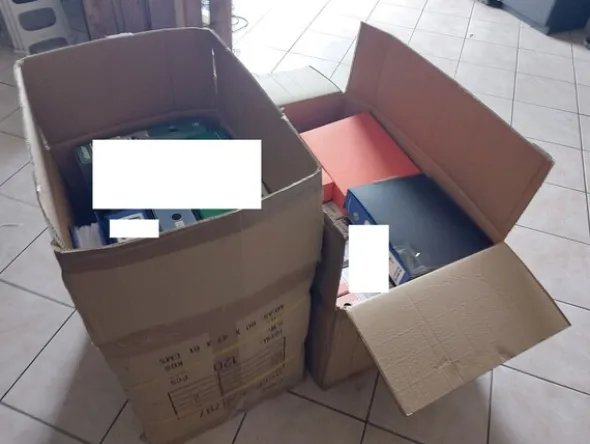2#8129 Capi di abbigliamento e arredo da negozio