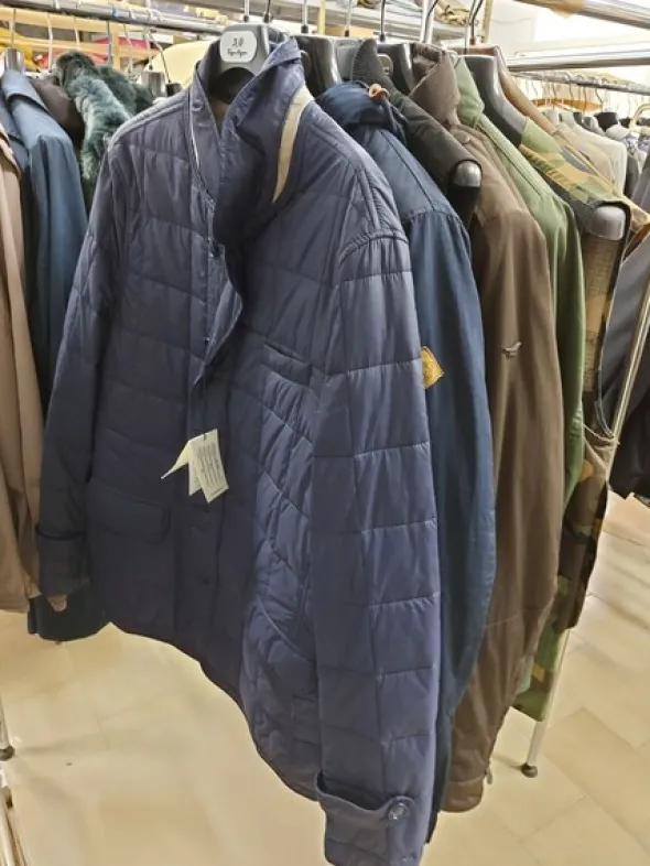 1#8071 Capi di abbigliamento e calzature