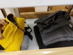 1#8071 Capi di abbigliamento e calzature