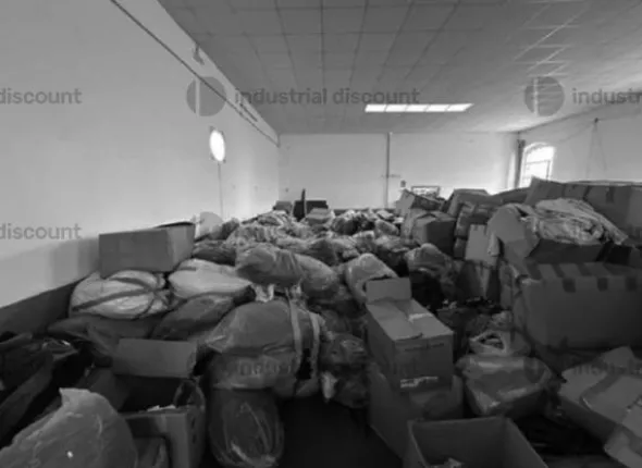 1#10166 Capi di abbigliamento e tessuti