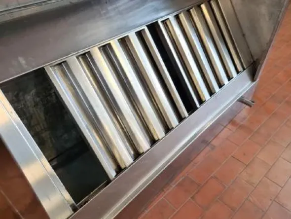 cappa aspirante in acciaio inox usata