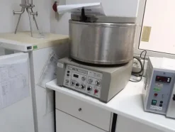 29#3675 Cappa chimica Airone S e centrifuga Beckman