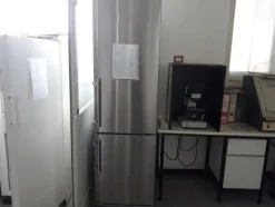 15#3675 Cappa flusso laminare Oasis e centrifuga Beckam