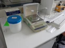 15#3675 Cappa flusso laminare Oasis e centrifuga Beckam