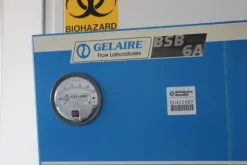 33#2717 Cappa Gelaire e arredi laboratorio