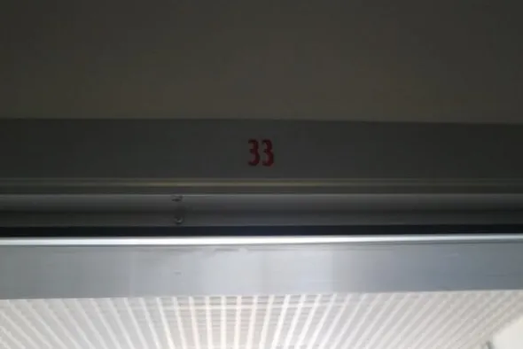 33#2717 Cappa Gelaire e arredi laboratorio